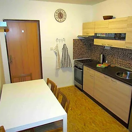 Apartmanhotel Dopravna Alzbetin *